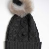 berretto nero con pompon lana alpaca