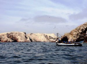 mare con isole all'orizzonte