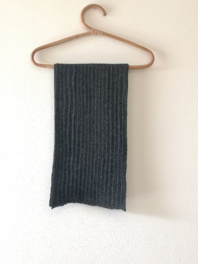 Scarf-suri-anthracite-baby-alpaca